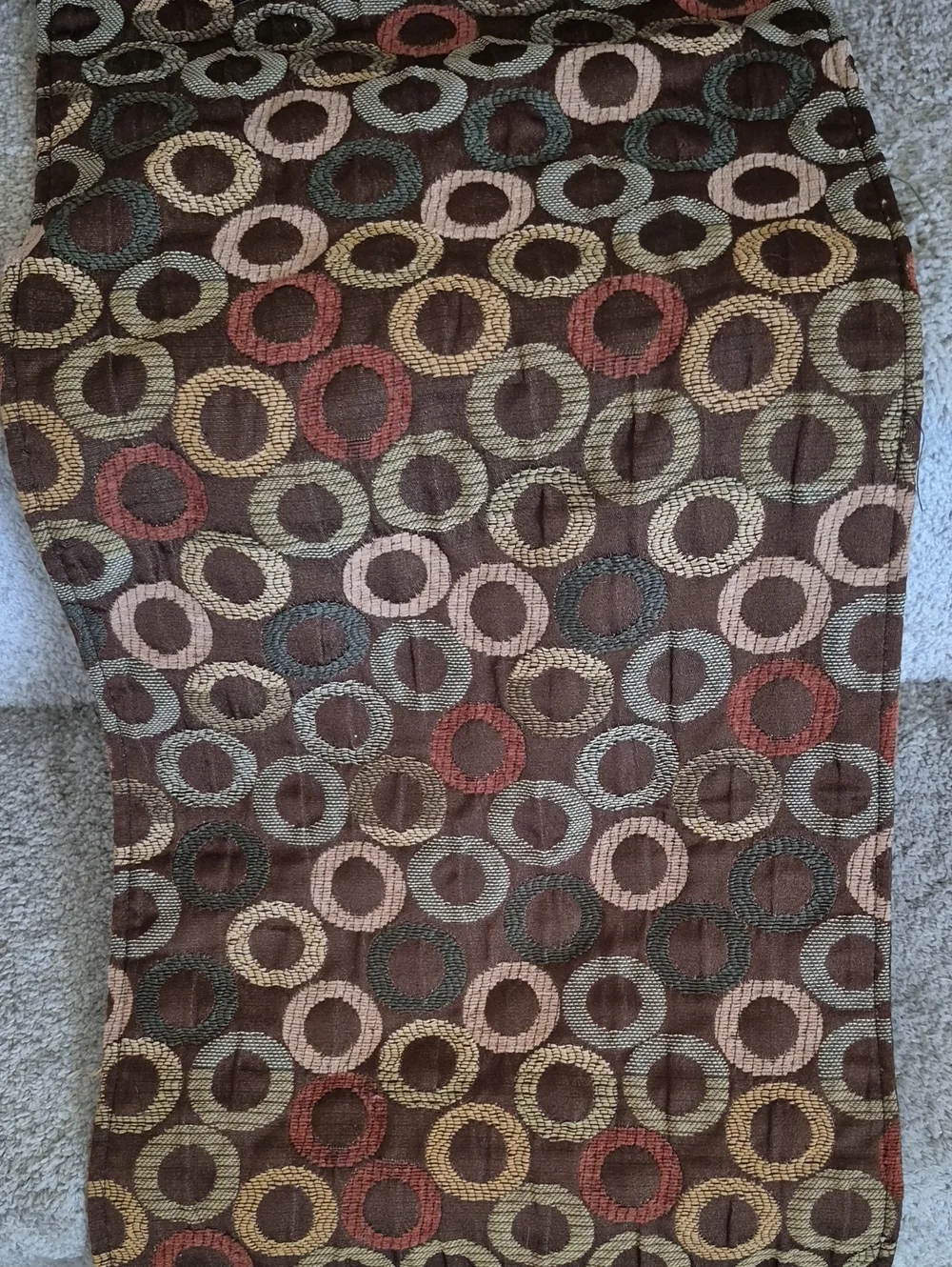 Long Geometruc Circles Table Runner 68x13